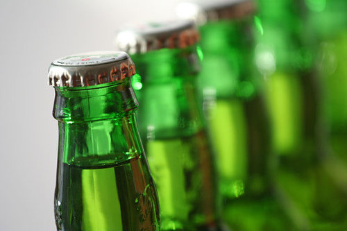garrafas-cerveja-verdes garrafas cerveja verdes Entenda o odor típico das garrafas de cerveja verdes