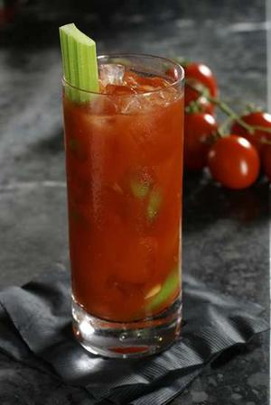 bloody_mary_narrowweb__300x4490 bloody mary narrowweb 300x4490 7 dicas (baratas) para deixar seu coquetel mais requintado